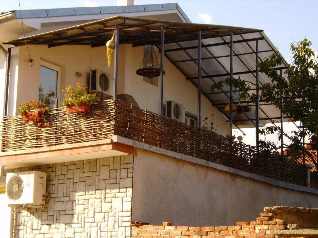 Georgievi Guest House 卡洛费尔 外观 照片