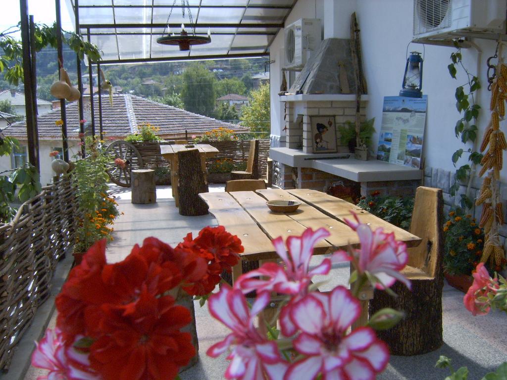 Georgievi Guest House 卡洛费尔 外观 照片