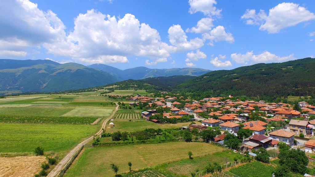 Georgievi Guest House 卡洛费尔 外观 照片